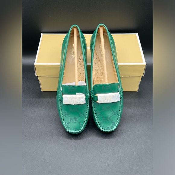 Michael Kors Camila Logo Moccasin Perforated Moccasin Jewel Green Women SZ 8 - Picture 8 of 9